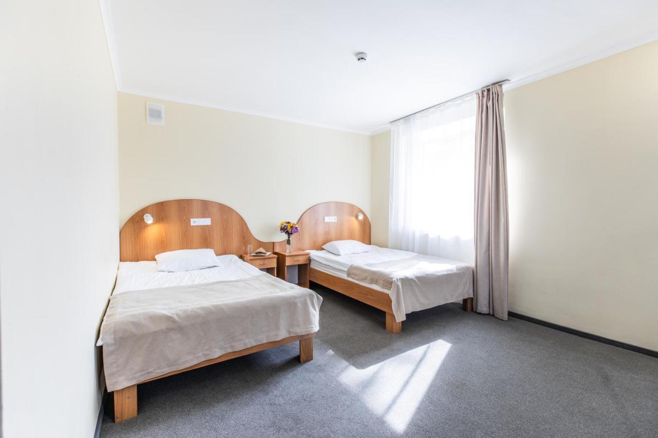 Nikotel Hotel Миколаїв Екстер'єр фото