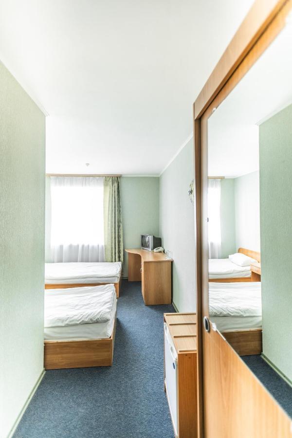 Nikotel Hotel Миколаїв Екстер'єр фото