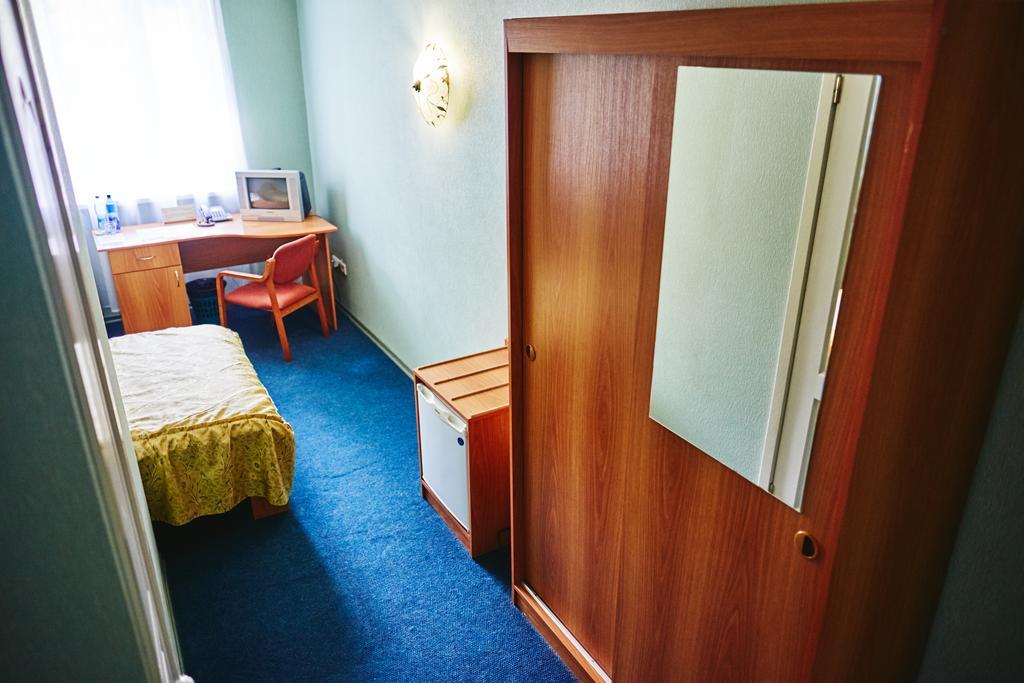 Nikotel Hotel Миколаїв Екстер'єр фото