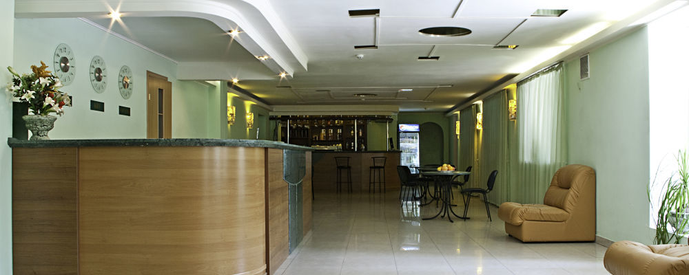 Nikotel Hotel Миколаїв Екстер'єр фото